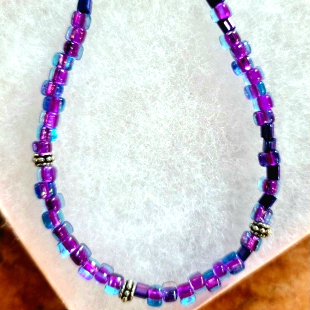 STACKABLE BANGLE AMETHYST  GLASS SEED BEAD ACCENT TREND ON BRACELET 1 SIZE